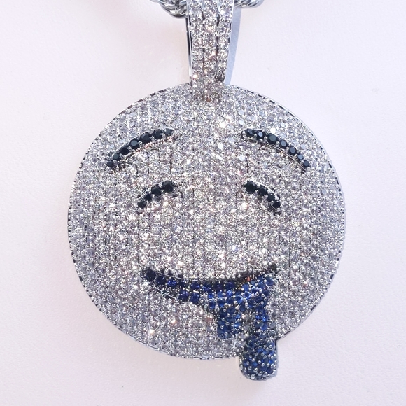 Icy Drooling Emoji + 20" Rope Chains - Picture 2 of 8